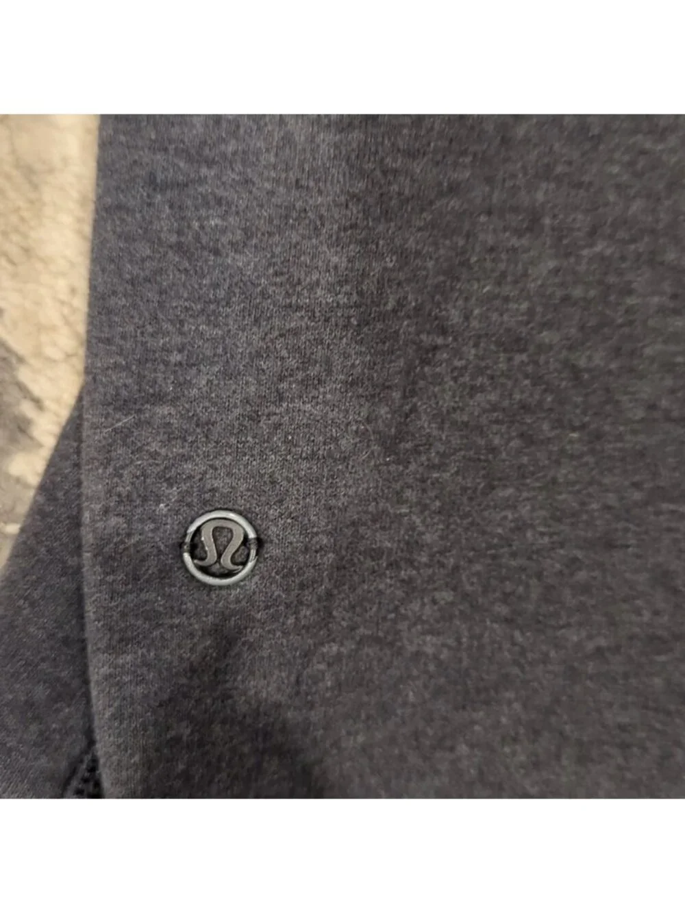 Lululemon Avenue Pullover Heathered Black / Black